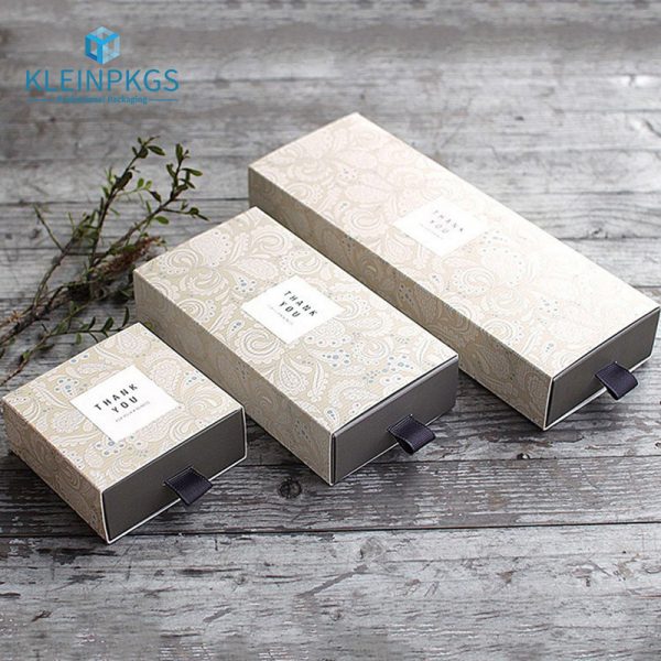 Empty Folding Gift Boxes