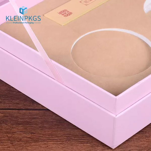 Packaging Box With Magnetic Closure