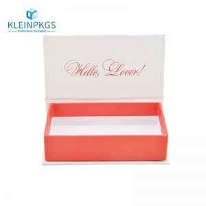  Custom Gift Boxes For Clothing