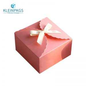 pink blue cake box