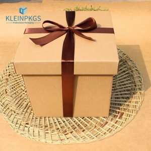 Exquisite Cardboard Paper Gift Box