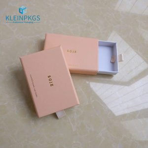 Gift Packaging Box With Ribbon