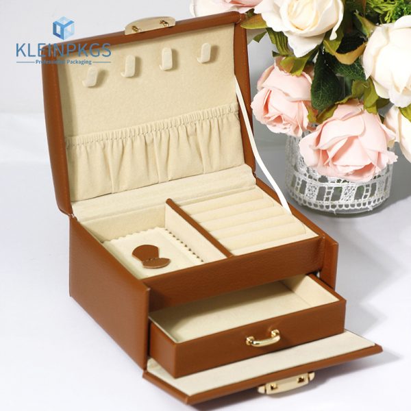 Pendant PU Leather Box