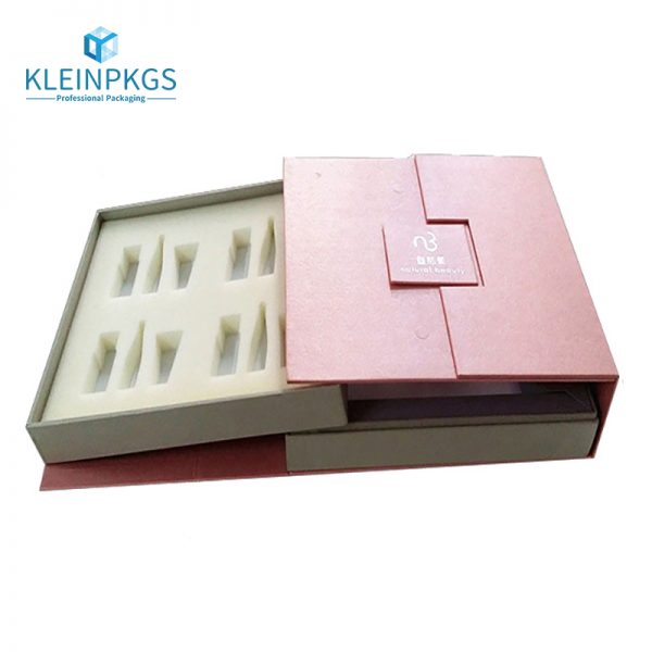 Coffin-Eyelash-Box
