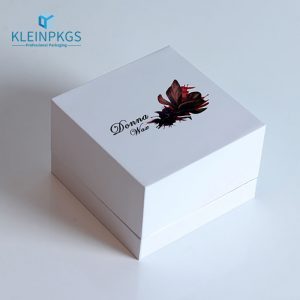 Eyelashes with Square Box