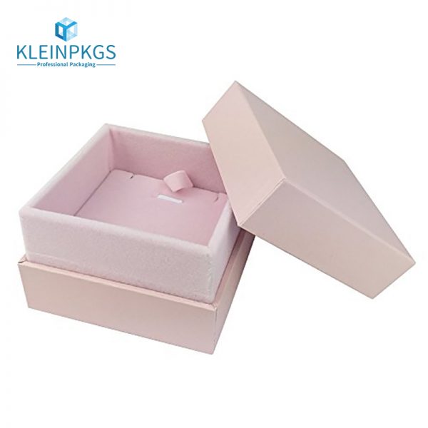 Eyelashes with Square Box