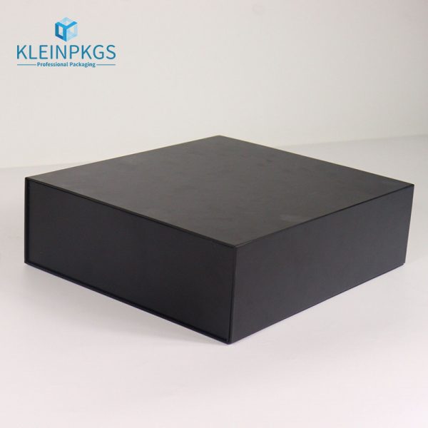 Eyelash Packaging Box Eith Fur
