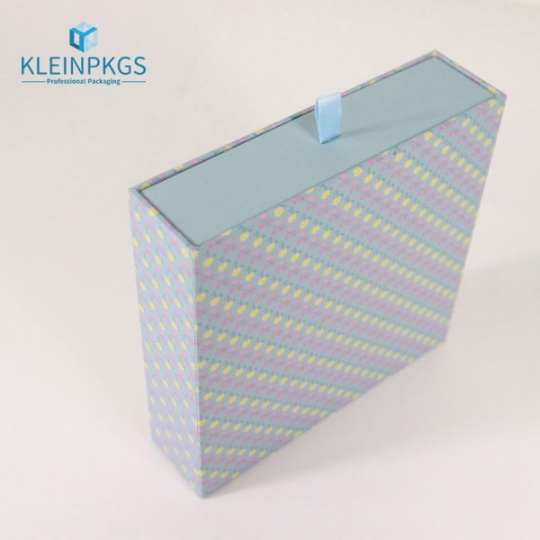 Glitter Boxes for Eyelash Pens