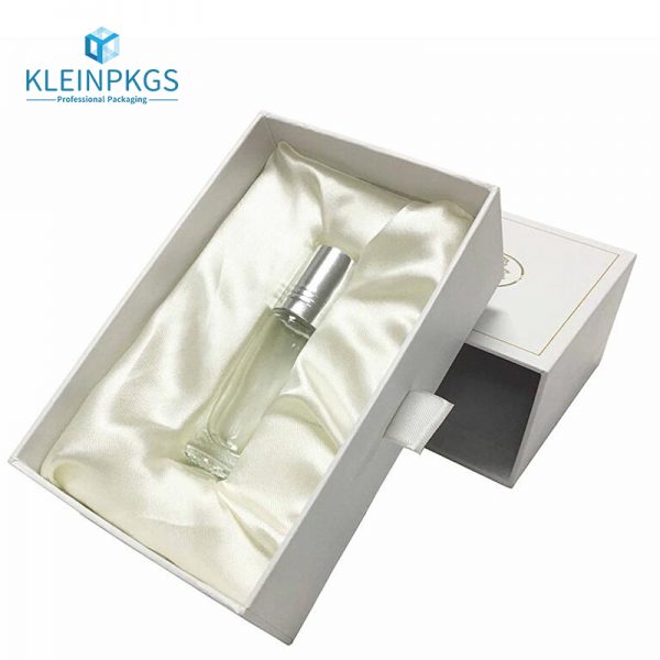 Lases and Wholesale Eyelash Boxes