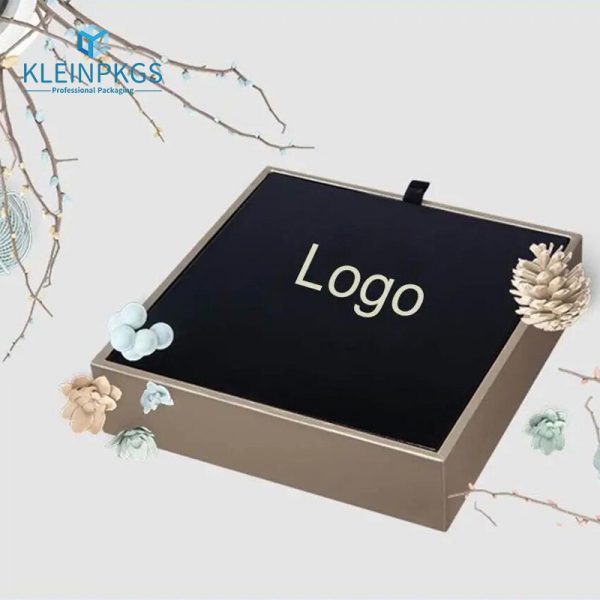 Mink Eyelash with Custom Packaging Box