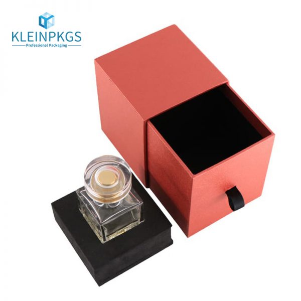 Cutstomize Eyelash Box