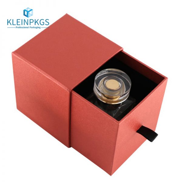 Cutstomize Eyelash Box
