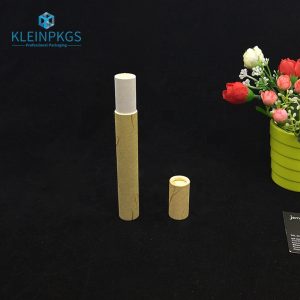Lip Gloss Tubes and Box with Logo