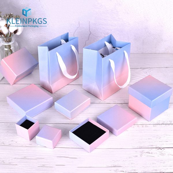 Custom Boxes with Logo Wholesale