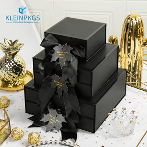 Plastic Cake Boxes Wholesale