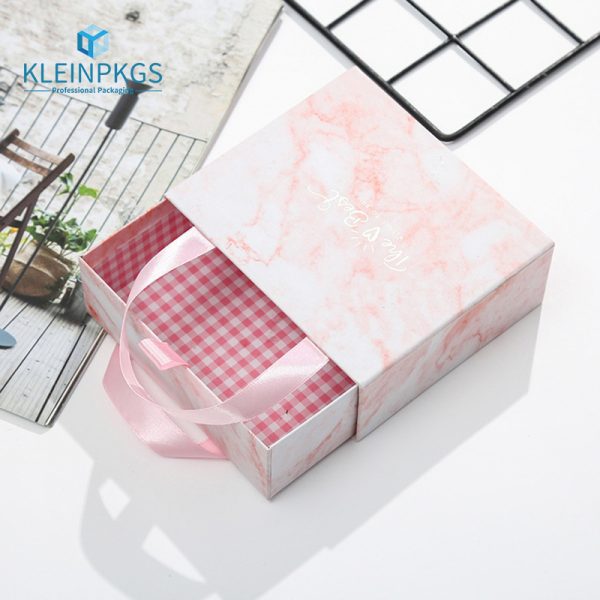 Lipstick Boxes Wholesale